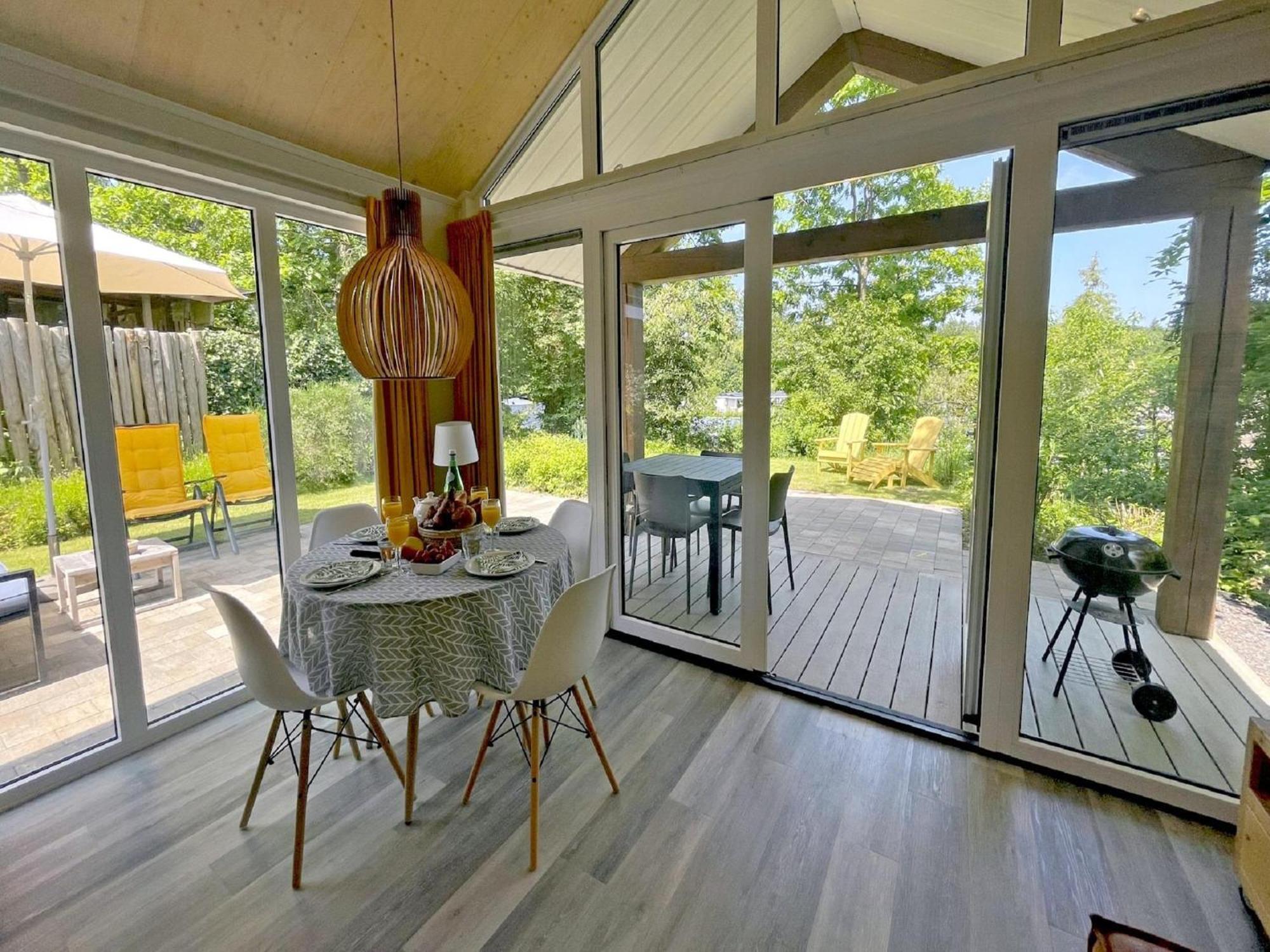 Beautiful House With Covered Terrace Located In A Holiday Park In Rhenen Exterior photo